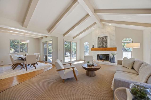 16 Niner Court, Redwood City CA: https://media.crmls.org/mediaz/afbef329-2600-414a-93d9-6109fac229fe.jpg