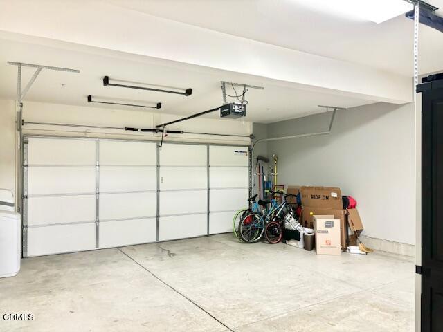 561 Whalen Way, Oxnard CA: https://media.crmls.org/mediaz/afc00fe3-fac4-49ce-acf7-abfc6d06e7de.jpg