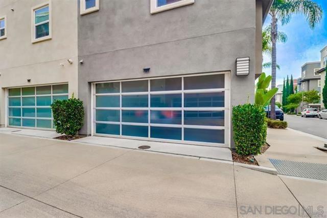 7824 Inception Way, San Diego CA: https://media.crmls.org/mediaz/afc081fe-97b9-4ed0-809d-52eda4c85ab4.jpg