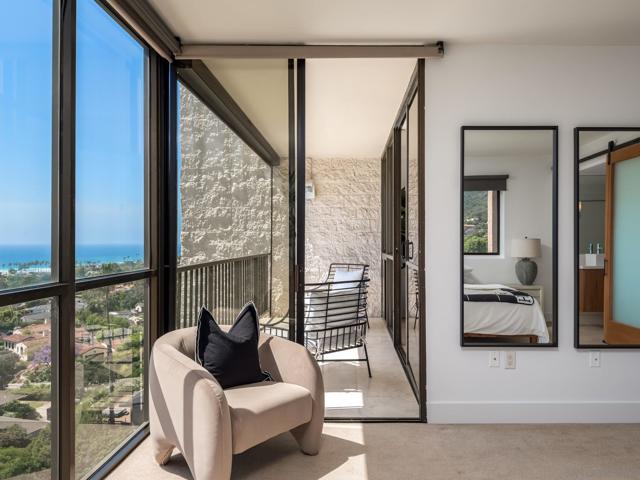 2500 Torrey Pines Rd, La Jolla CA: https://media.crmls.org/mediaz/afc0e60d-86a0-4dd1-b41a-74313259b1e3.jpg