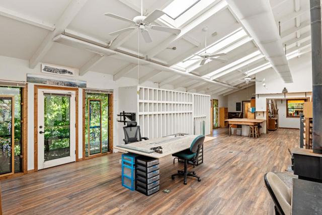 994 Laurel Grove Drive, Soquel CA: https://media.crmls.org/mediaz/afc16060-93aa-4f14-878f-8c0e51877c82.jpg