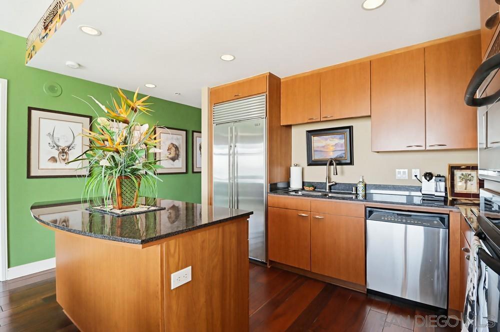 645 Front Street - photo 5