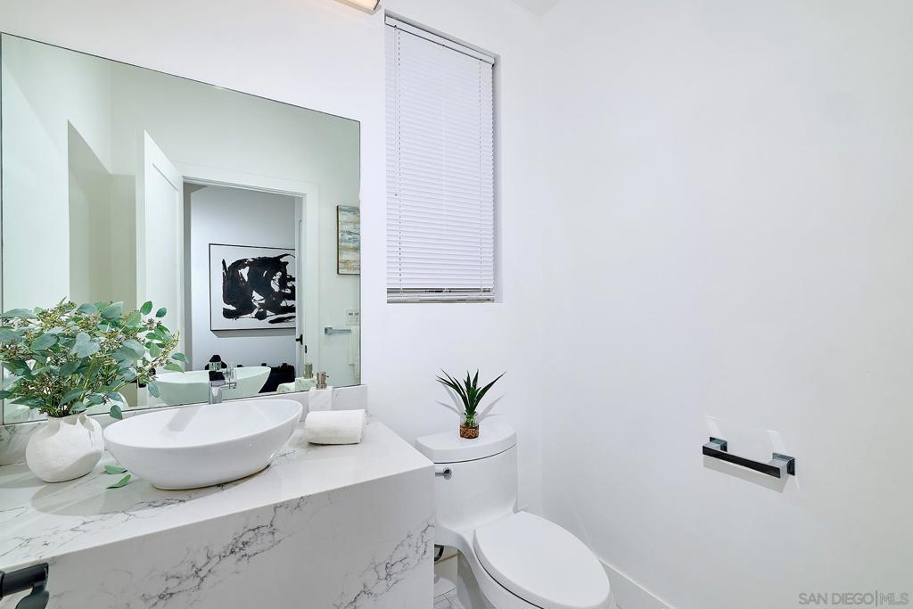 MLS #250043940SD image #13