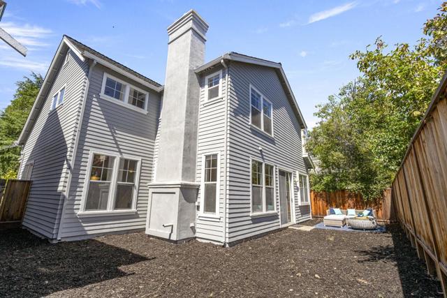 87 Chester Circle, Los Altos CA: https://media.crmls.org/mediaz/afc265d4-fcf4-4a32-a4de-c013c89b0b66.jpg