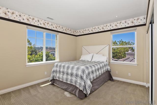 1833 Corte Galeana, Chula Vista CA: https://media.crmls.org/mediaz/afc3d835-e031-4912-ba45-73cb1858c1a7.jpg