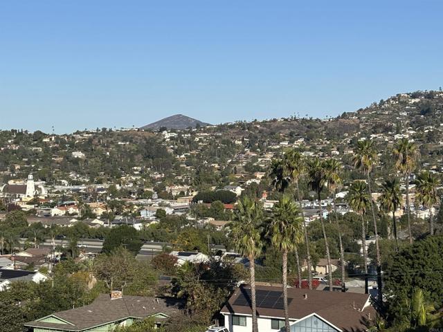 Detail Gallery Image 10 of 12 For 10050 Cristobal Dr, Spring Valley,  CA 91977 - 5 Beds | 2 Baths