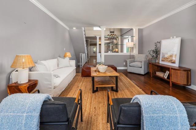 Detail Gallery Image 12 of 25 For 962 E Ave #C,  Coronado,  CA 92118 - 2 Beds | 2/1 Baths