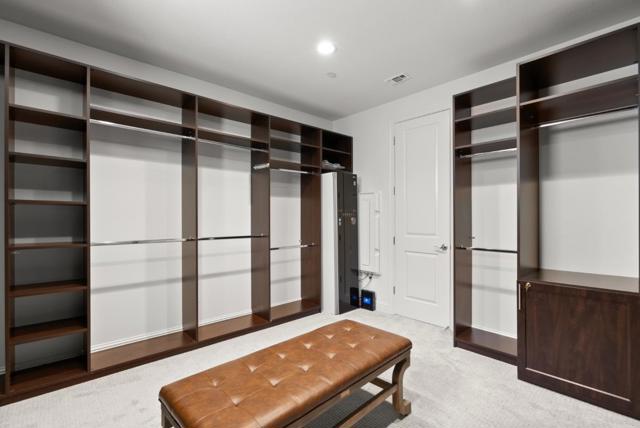 6573 Purple Crab Drive, Newark CA: https://media.crmls.org/mediaz/afc47809-aaac-4e02-971e-77c7cbbd75cd.jpg