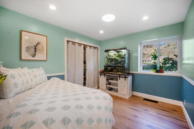 12170 Calle Uvas, Gilroy CA: https://media.crmls.org/mediaz/afc4790a-6ccf-4b3d-a6ac-c23506b2a7c0.jpg