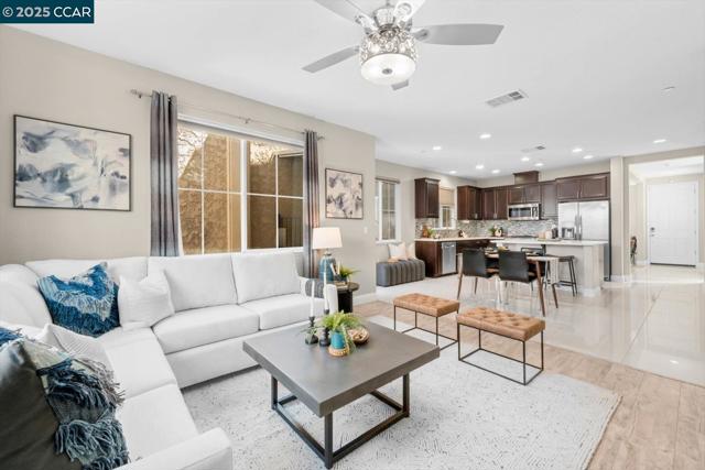 240 Alta St, Brentwood CA: https://media.crmls.org/mediaz/afc50eb8-b9bd-4868-a058-3d3ab85281b8.jpg