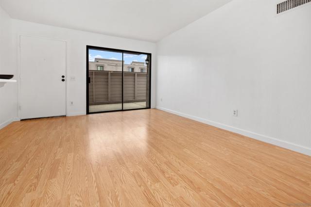 9120 GRAMERCY DR, San Diego CA: https://media.crmls.org/mediaz/afc5dd62-f596-4ef9-a73d-a1597defc055.jpg