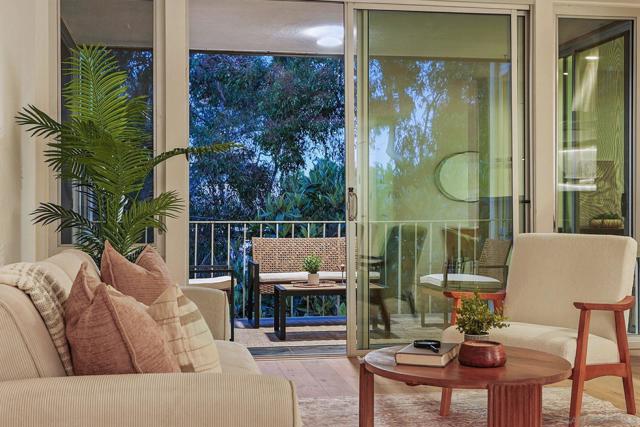 222 Quince St, San Diego CA: https://media.crmls.org/mediaz/afc5f849-272e-478b-b1f5-9f76b835ed57.jpg