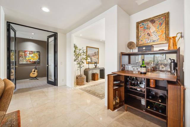 73231 Mariposa Drive, Palm Desert CA: https://media.crmls.org/mediaz/afc634e0-9b7f-459b-9b03-8a5c6d44152e.jpg