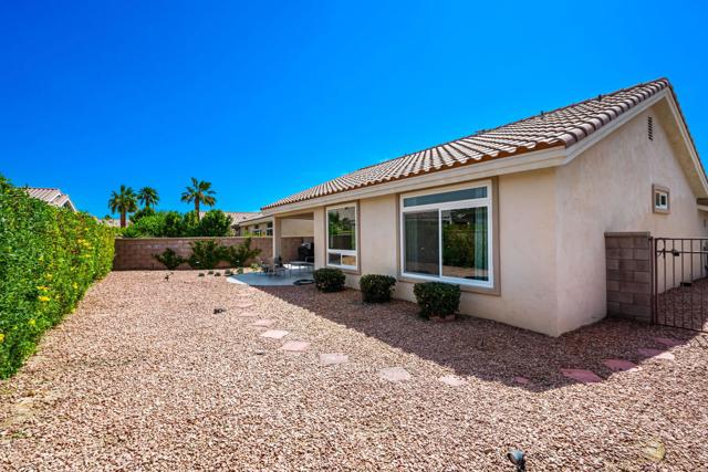 78902 Chardonnay Way, Palm Desert CA: https://media.crmls.org/mediaz/afc6b99a-46d8-44fa-9dff-94b3ccaafdd8.jpg