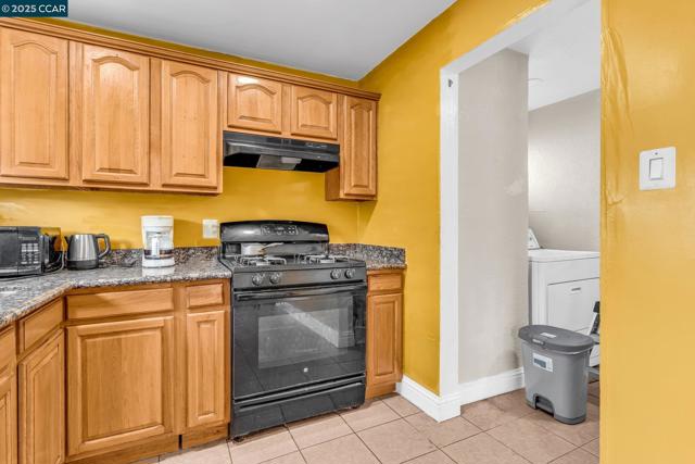 612 Thomas Dr, Richmond CA: https://media.crmls.org/mediaz/afc6cae0-41fe-43e4-a0fd-ceefa33126c7.jpg