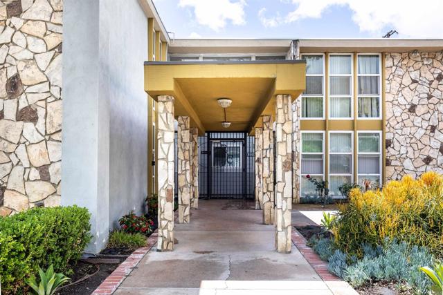 Detail Gallery Image 6 of 36 For 19344 Wyandotte St, Reseda,  CA 91335 - – Beds | – Baths