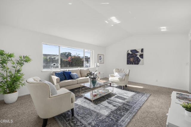 Detail Gallery Image 18 of 46 For 910 Ivywood Dr, Oxnard,  CA 93030 - 5 Beds | 3/1 Baths