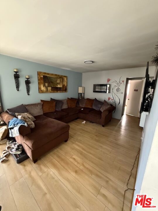 MLS #25569989 img 30