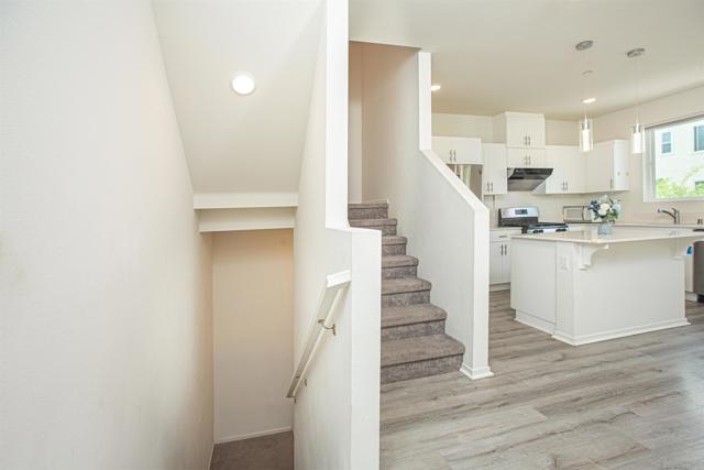 5211 Beachfront Cove, San Diego CA: https://media.crmls.org/mediaz/afcb8d82-ff0f-4206-8397-24614fa81f2e.jpg