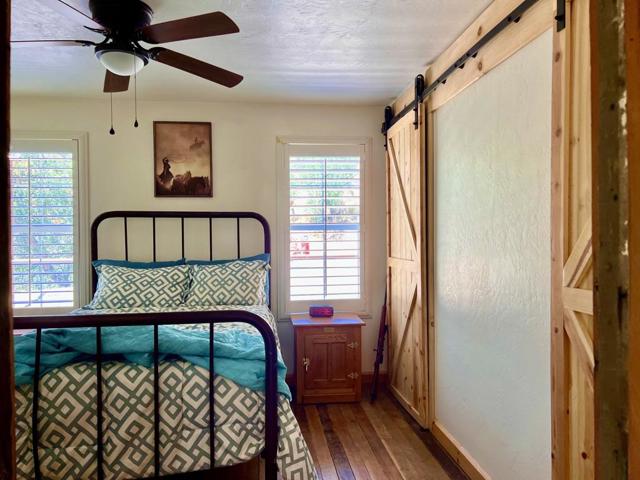 Image 7 of 32 For 20505 Coalinga Road