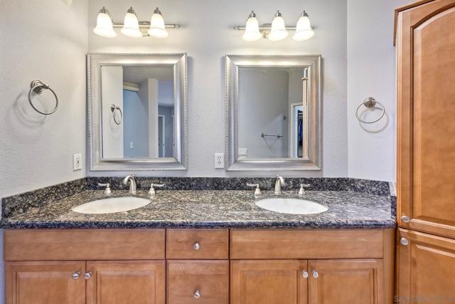 13144 Avenida Grande, San Diego CA: https://media.crmls.org/mediaz/afcce697-aa12-43ad-84fb-48b3b16bd77b.jpg