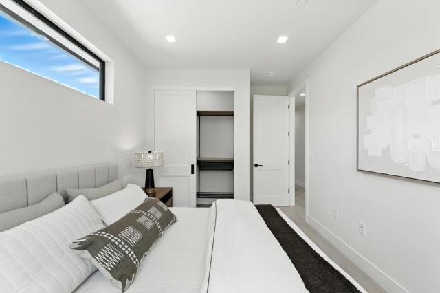 125 15th Avenue, San Mateo CA: https://media.crmls.org/mediaz/afccf428-bf00-49e0-a6e3-978b990f85f1.jpg