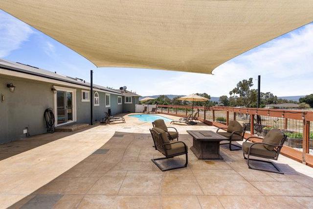 2985 Roop Road, Gilroy CA: https://media.crmls.org/mediaz/afcd5bcd-d107-4869-9adf-ef9bb7a14376.jpg