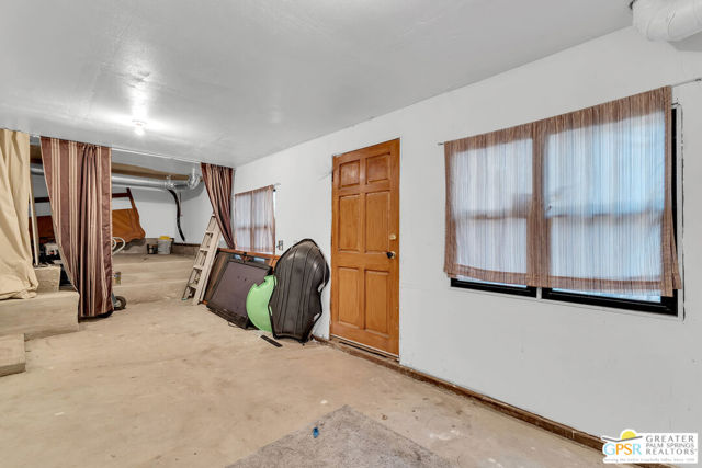 26540 Crestview Drive, Idyllwild CA: https://media.crmls.org/mediaz/afcd7deb-78b3-4f00-9a49-4589d4337c5f.jpg