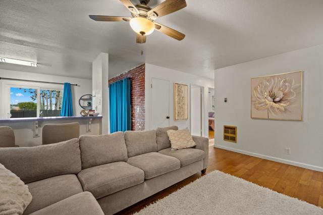 3095 Marina Drive, Marina CA: https://media.crmls.org/mediaz/afcd925e-e0f5-4951-9dc7-383029cf5aed.jpg