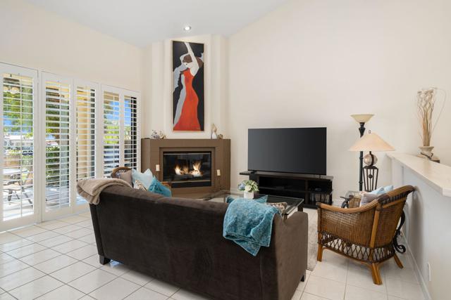 79835 Pecan, La Quinta CA: https://media.crmls.org/mediaz/afce956f-17a9-4456-adc5-543a4cd6fbf4.jpg
