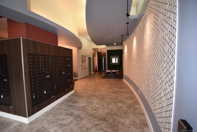 427 9th Avenue, San Diego CA: https://media.crmls.org/mediaz/afd03204-4c9b-4691-8bf3-8930f3eb27ae.jpg