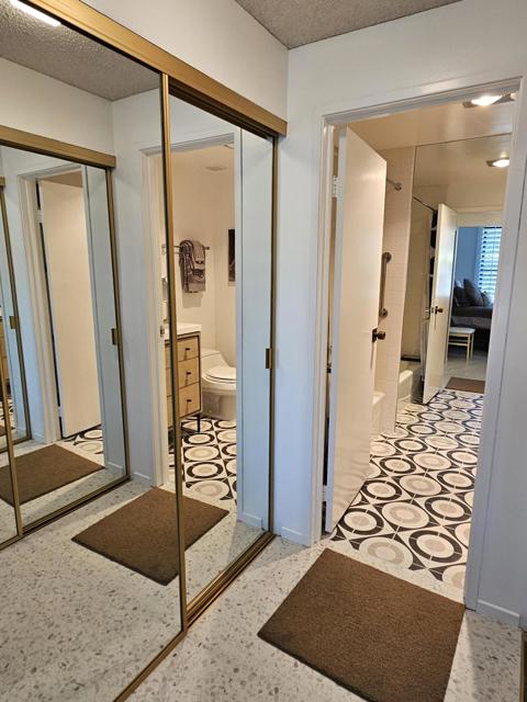 910 Island Drive, Rancho Mirage CA: https://media.crmls.org/mediaz/afd054a4-14c1-426f-9a2e-8bbaa20cd071.jpg