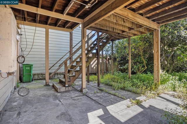 159 Ney Street, San Francisco CA: https://media.crmls.org/mediaz/afd14479-a319-4658-a166-b9d9aea677c3.jpg