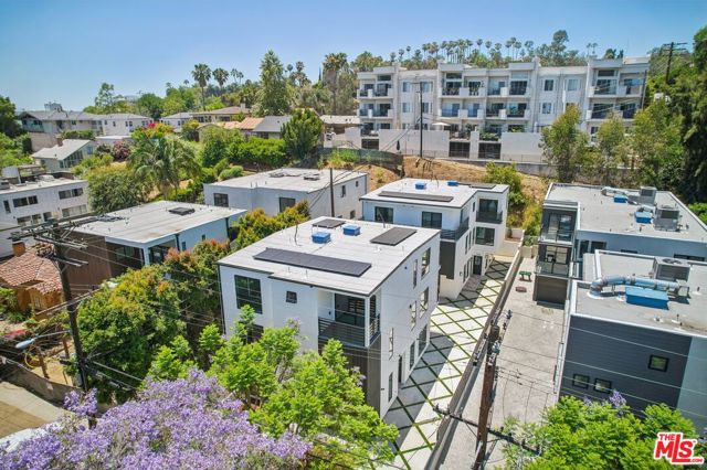 2111 1/2 Holly Drive, Los Angeles CA: https://media.crmls.org/mediaz/afd159c5-7a31-4698-92d2-f787da254806.jpg