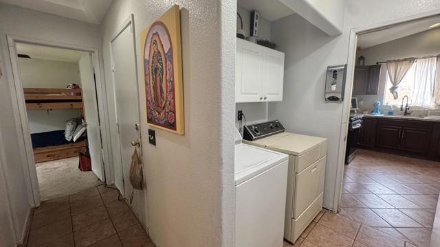 81118 Pindo Drive, Indio CA: https://media.crmls.org/mediaz/afd18c4c-d90a-4b2c-b3e8-5c80db13be51.jpg