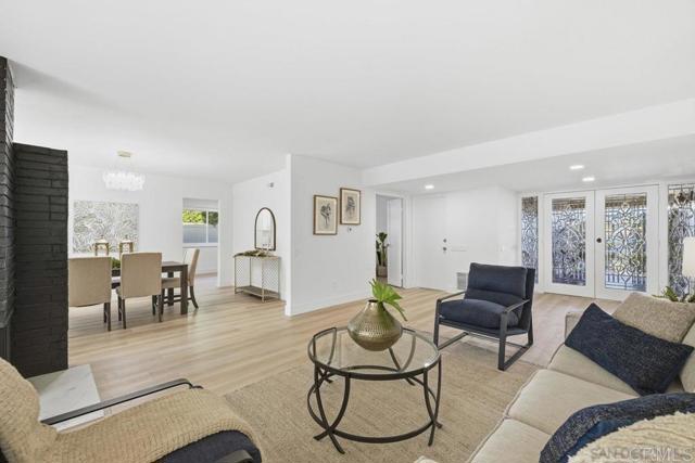 Detail Gallery Image 6 of 37 For 12209 Casero Pl, San Diego,  CA 92128 - 2 Beds | 2 Baths