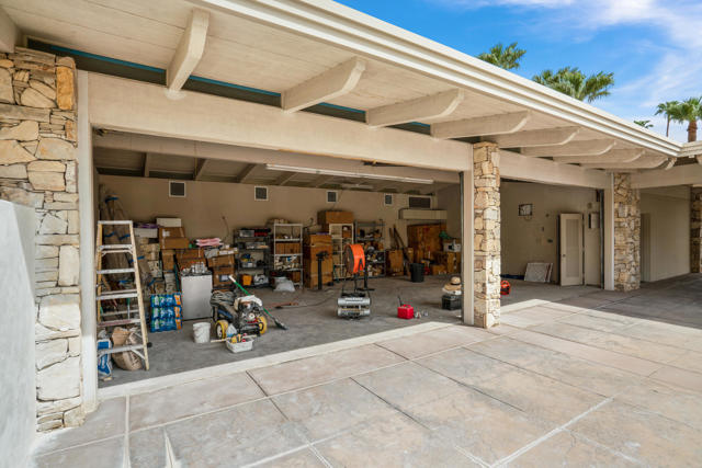 925 W Coronado Avenue, Palm Springs, CA 92262