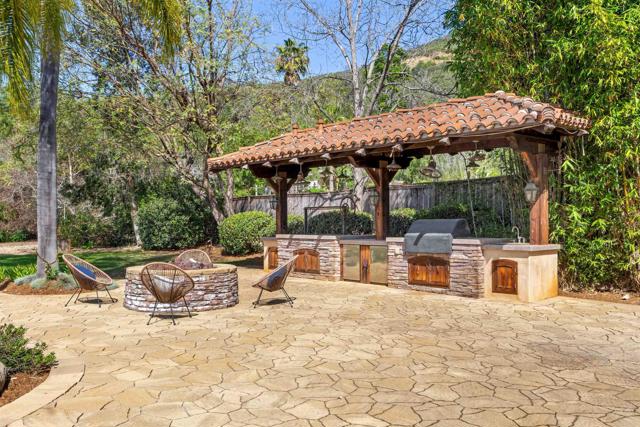 Image 52 of 67 For 2428 Catalina Avenue