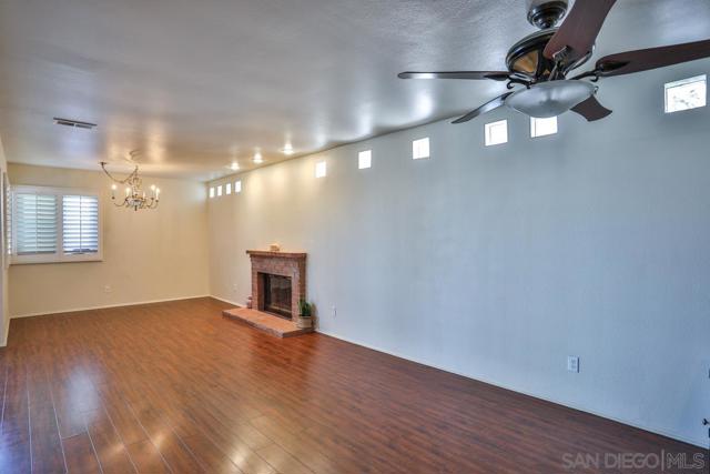 327 61st STREET, San Diego CA: https://media.crmls.org/mediaz/afd4d353-f934-4003-a827-565e4657097d.jpg