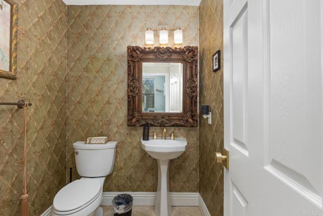 Detail Gallery Image 8 of 41 For 1402 Antioch Ave, Chula Vista,  CA 91913 - 5 Beds | 3/1 Baths