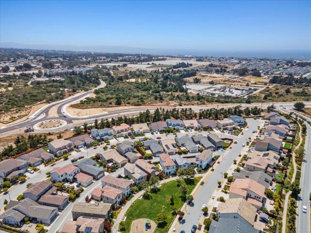 481 Logan Way, Marina CA: https://media.crmls.org/mediaz/afd82dc9-bd72-4ce6-bcd0-11d65ed08599.jpg