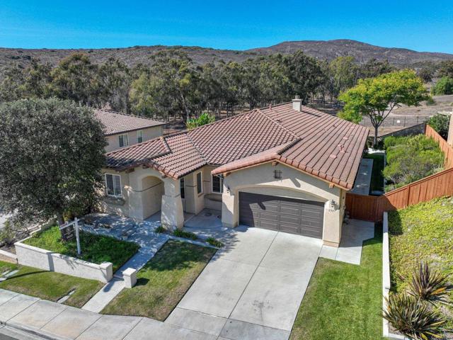 2547 N Trail Court, Chula Vista CA: https://media.crmls.org/mediaz/afd8da6d-68e6-4f53-b74b-81a3bbe1629b.jpg