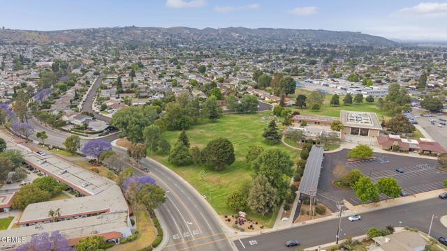 1099 N Agusta Avenue, Camarillo CA: https://media.crmls.org/mediaz/afd910c5-71b5-4c18-b8a3-d2602b0af19c.jpg