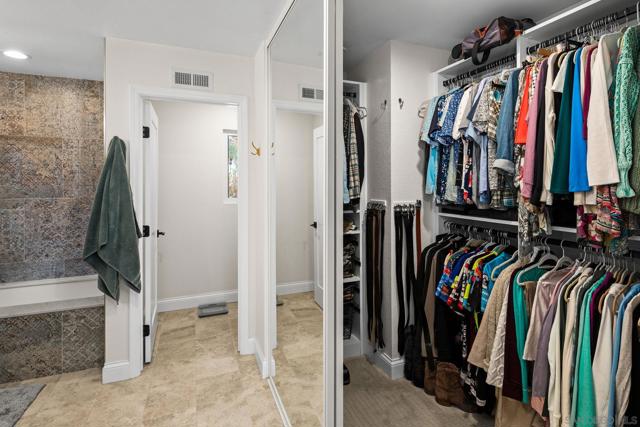 3458 Voyager Cir, San Diego CA: https://media.crmls.org/mediaz/afd9d777-d41f-4228-b249-ffc98aae1c99.jpg