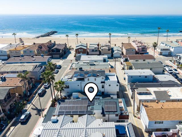 Detail Gallery Image 3 of 72 For 119 41st St, Newport Beach,  CA 92663 - 3 Beds | 5 Baths