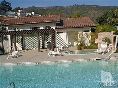 Detail Gallery Image 12 of 13 For 2713 Antonio Dr #106,  Camarillo,  CA 93010 - 2 Beds | 2 Baths