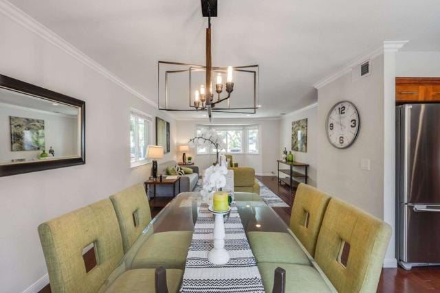 829 Montgomery Street, Mountain View CA: https://media.crmls.org/mediaz/afdbf577-c399-4e55-9eb0-092ef93958fb.jpg