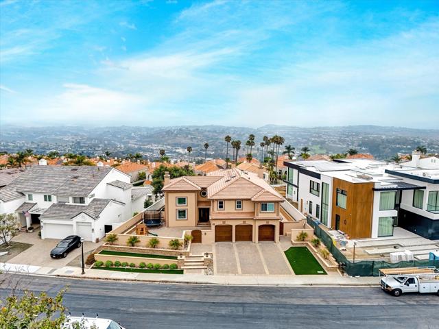 36 Coronado Pointe, Laguna Niguel CA: https://media.crmls.org/mediaz/afdcb3a5-1107-4935-8f17-c5a3c6737ca8.jpg