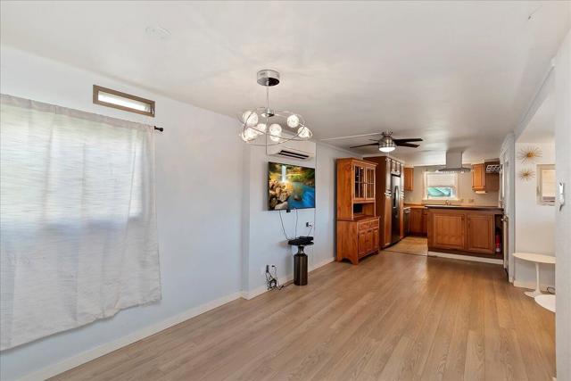 4 Arapaho Street, Palm Springs CA: https://media.crmls.org/mediaz/afdcd915-d468-41fe-8bc8-594affba6b48.jpg