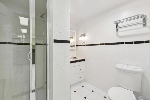 900 University Avenue, Palo Alto CA: https://media.crmls.org/mediaz/afde9eec-bdf4-41a7-a9a9-917a6df41004.jpg